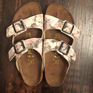 Size 10 Sandals lightly worn!
